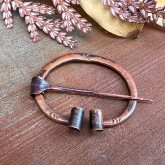 Muinasaja stiilis ehted