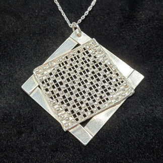 Ripats „Linnaruudustik”