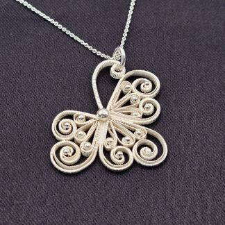 Filigraantehnikas ripats "Ristik"