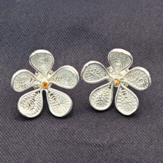 Filigraantehnikas kõrvarõngad oranžide tsirkoonidega